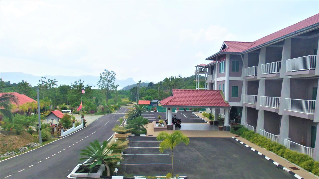 Wang Valley Resort Pantai Cenang  Exterior photo